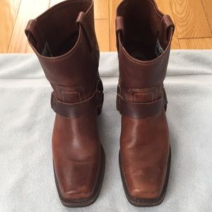 Frye Harness boot